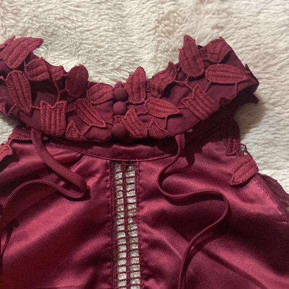 It’s New!! Burgundy light lace and lined. Screaming sexy a show stopper! - Picture 9 of 10